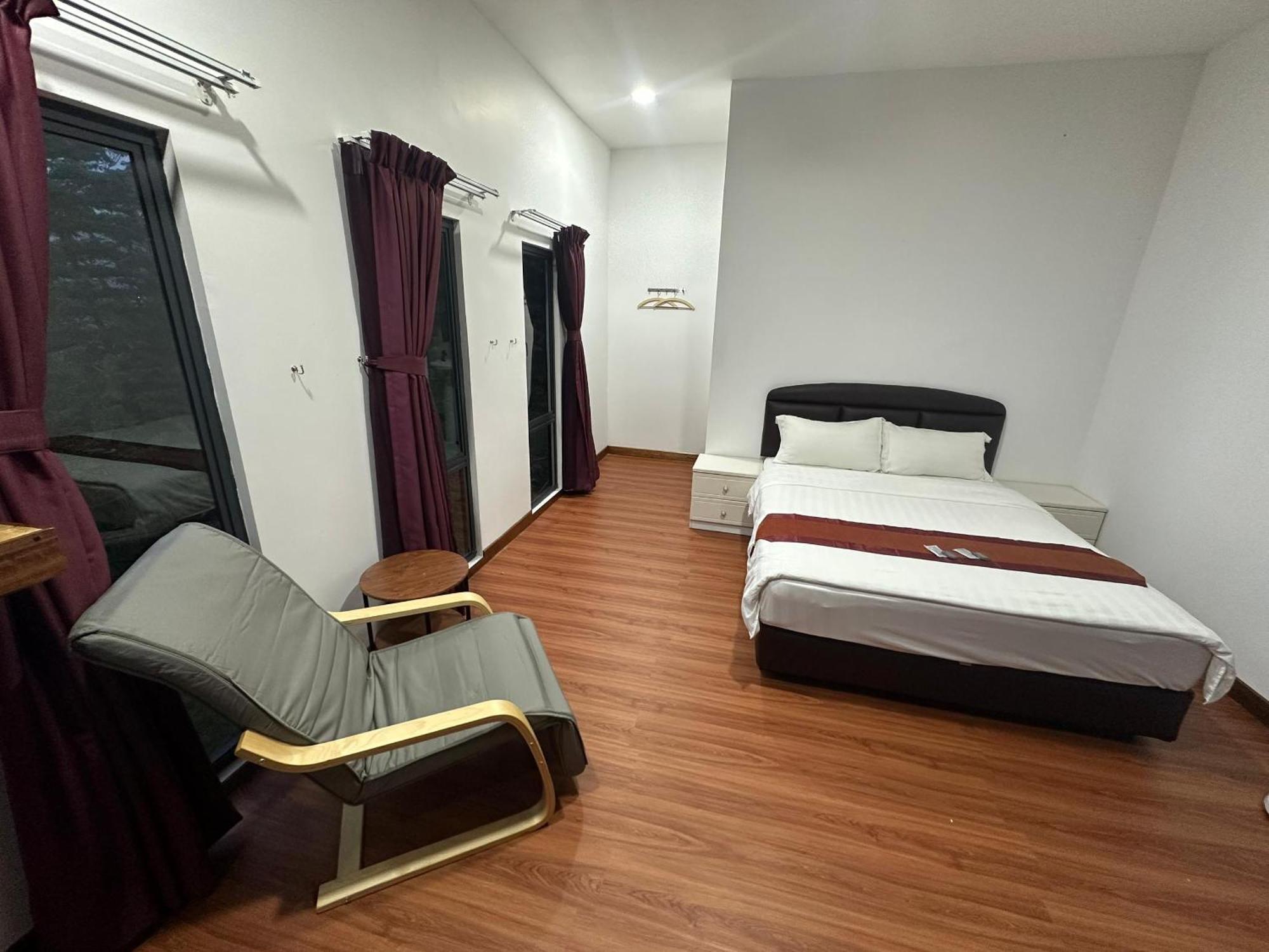 Ayana Holiday Resort Kampong Kundassan Room photo