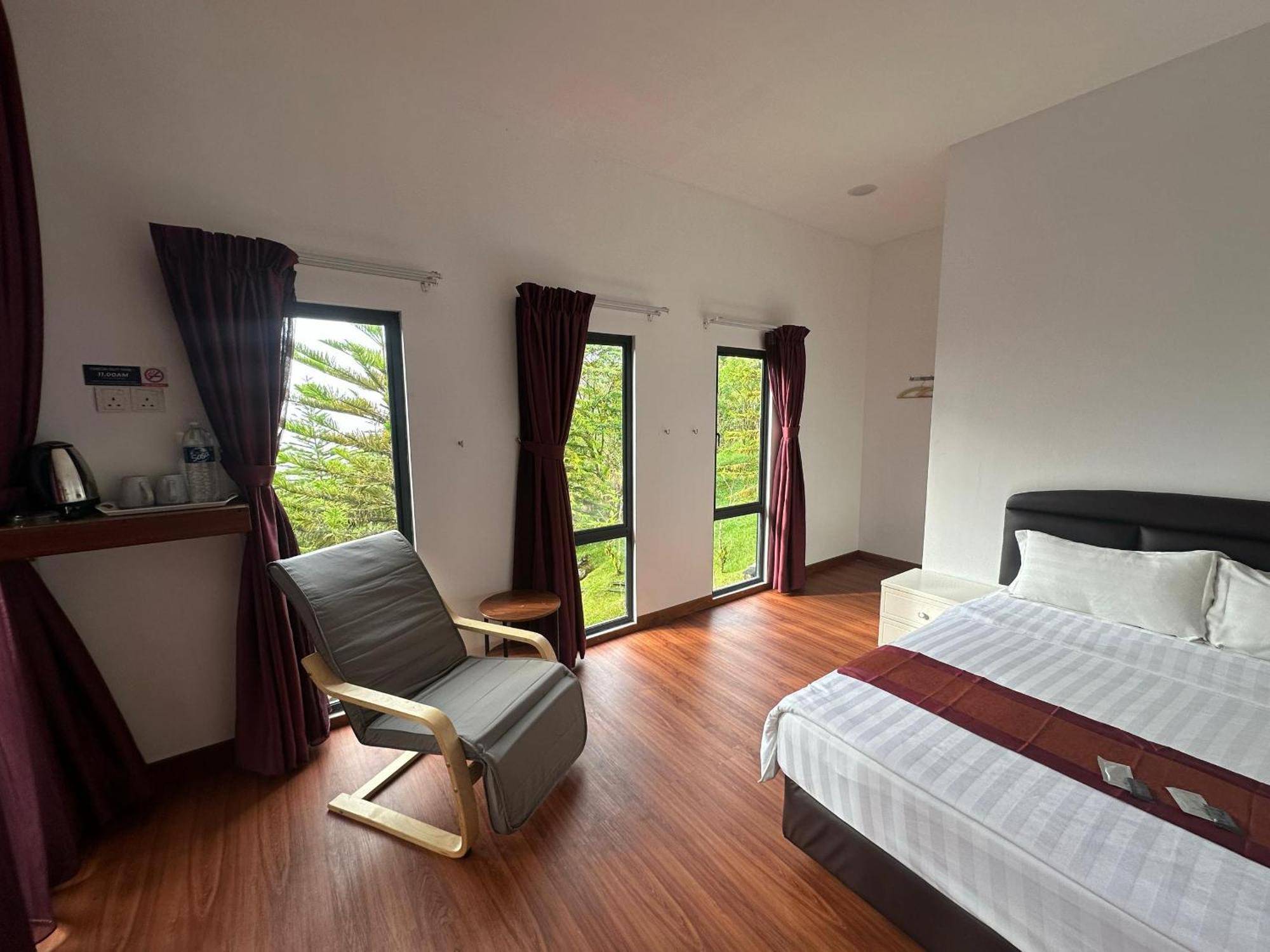 Ayana Holiday Resort Kampong Kundassan Room photo